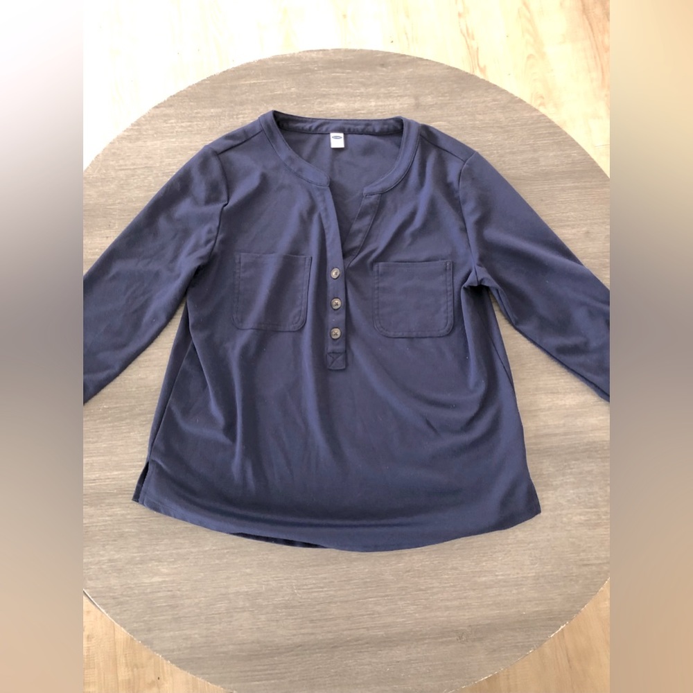 Navy blue top